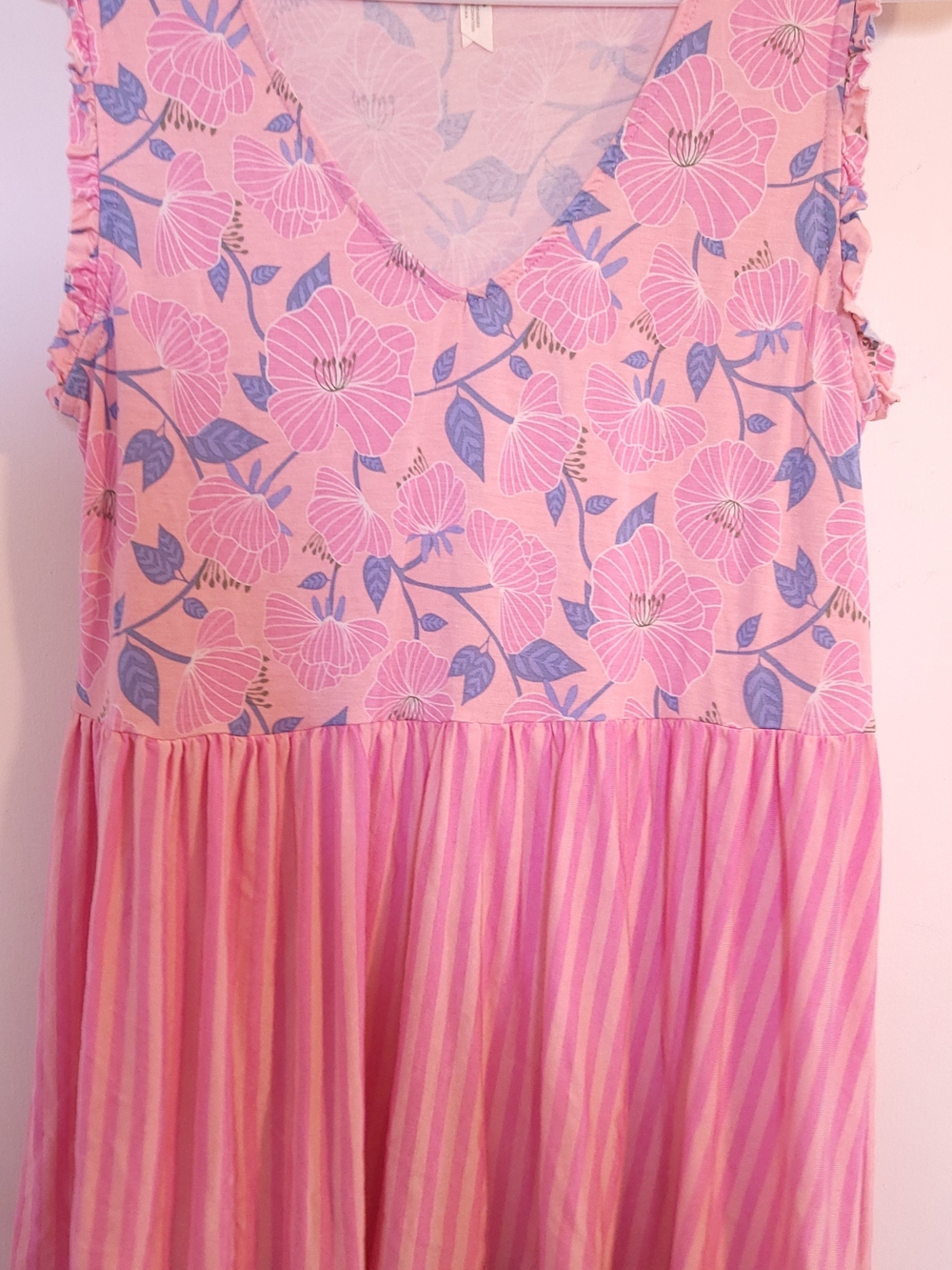 Matilda Jane Women's Off She Goes Pink Floral Sleeveless Ruffle Top Shirt Small